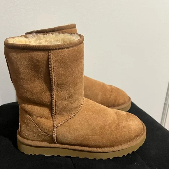 Women’s ugg boots - Picture 1 of 5